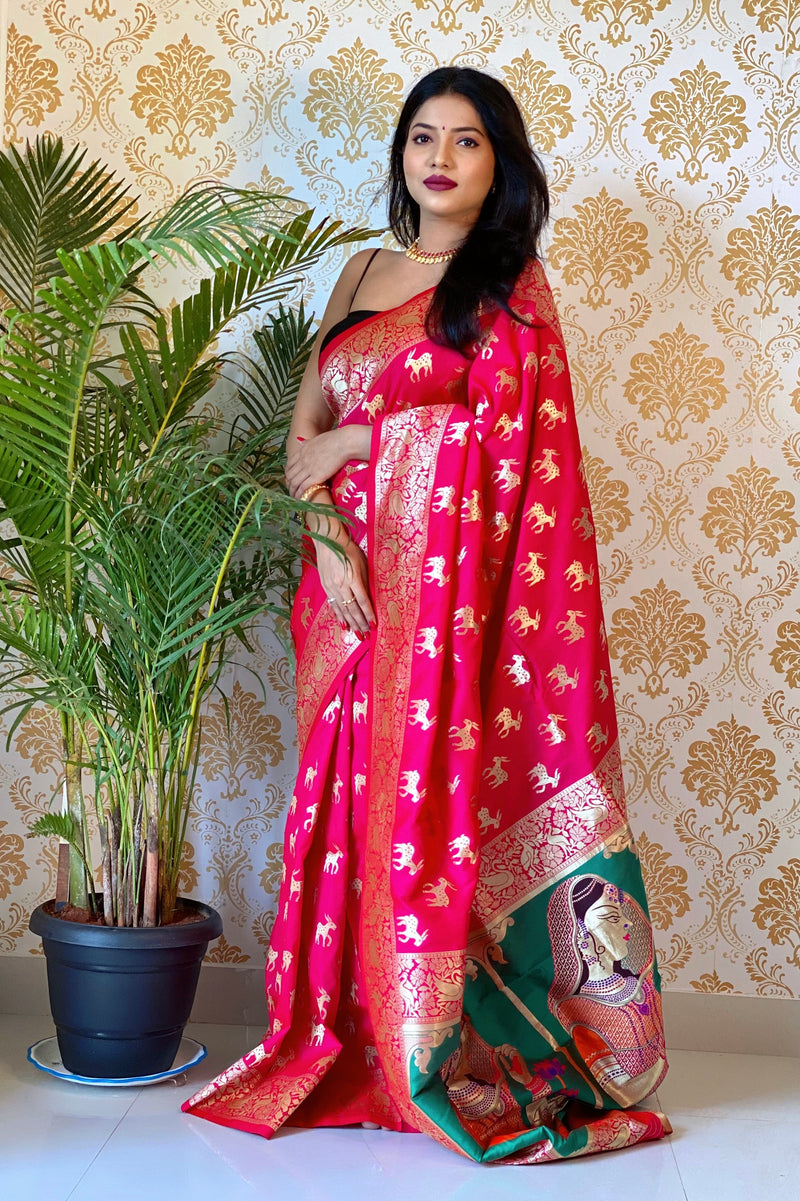 Pink Colour Treditional Looking Silk Saree